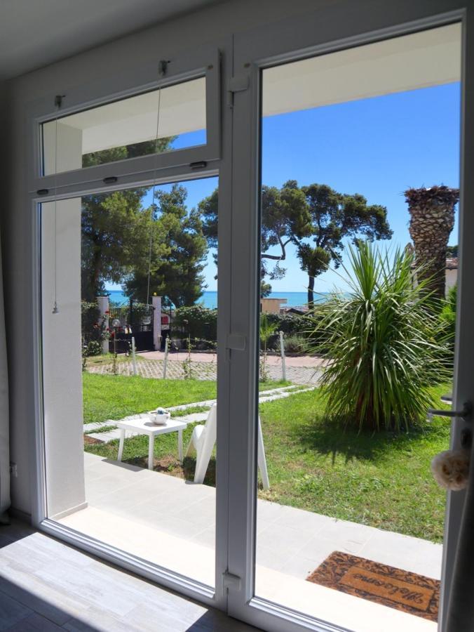 Villa Tropical Francavilla Al Mare Buitenkant foto