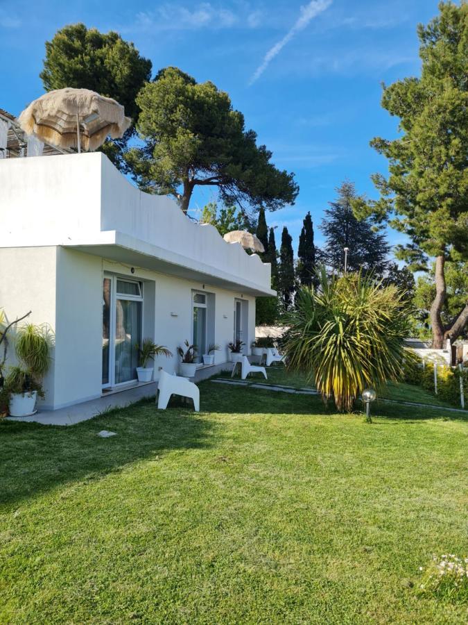 Villa Tropical Francavilla Al Mare Buitenkant foto